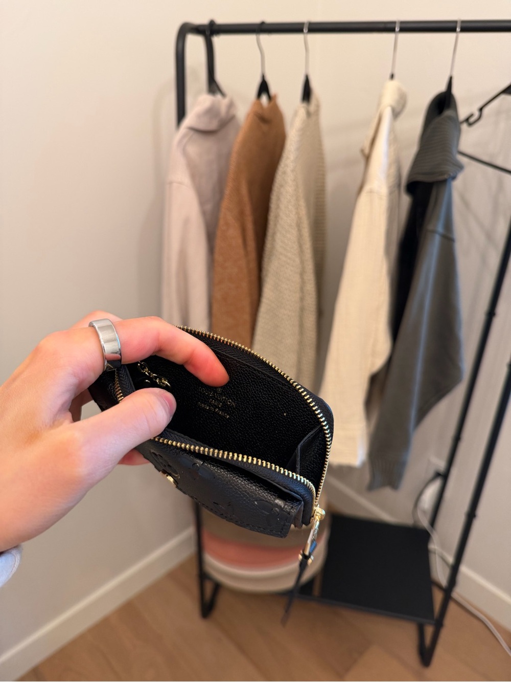 Black Monogram Card Holder Key Pouch - Picture 3 of 4